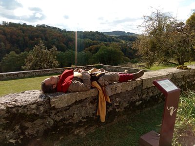 Le repos du guerrier pour un membre de la Compagnie Briselame