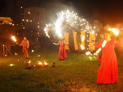 Une fin heureuse et toute en flamme et artifices pour le spectacle « le Roi de Feu » de la Compagnie Briselame