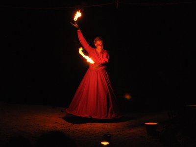 Celmis aux mains de feu dans le spectacle « Le Roi de Feu »