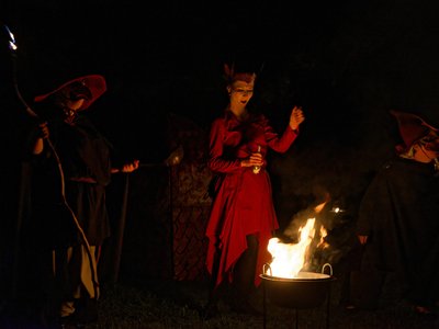 Compagnie Briselame, spectacle de feu : la Mariée et le Dragon