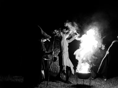 Compagnie Briselame - l'esprit de feu prépare sa magie