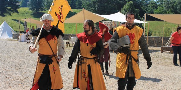 Atelier couture de tabards